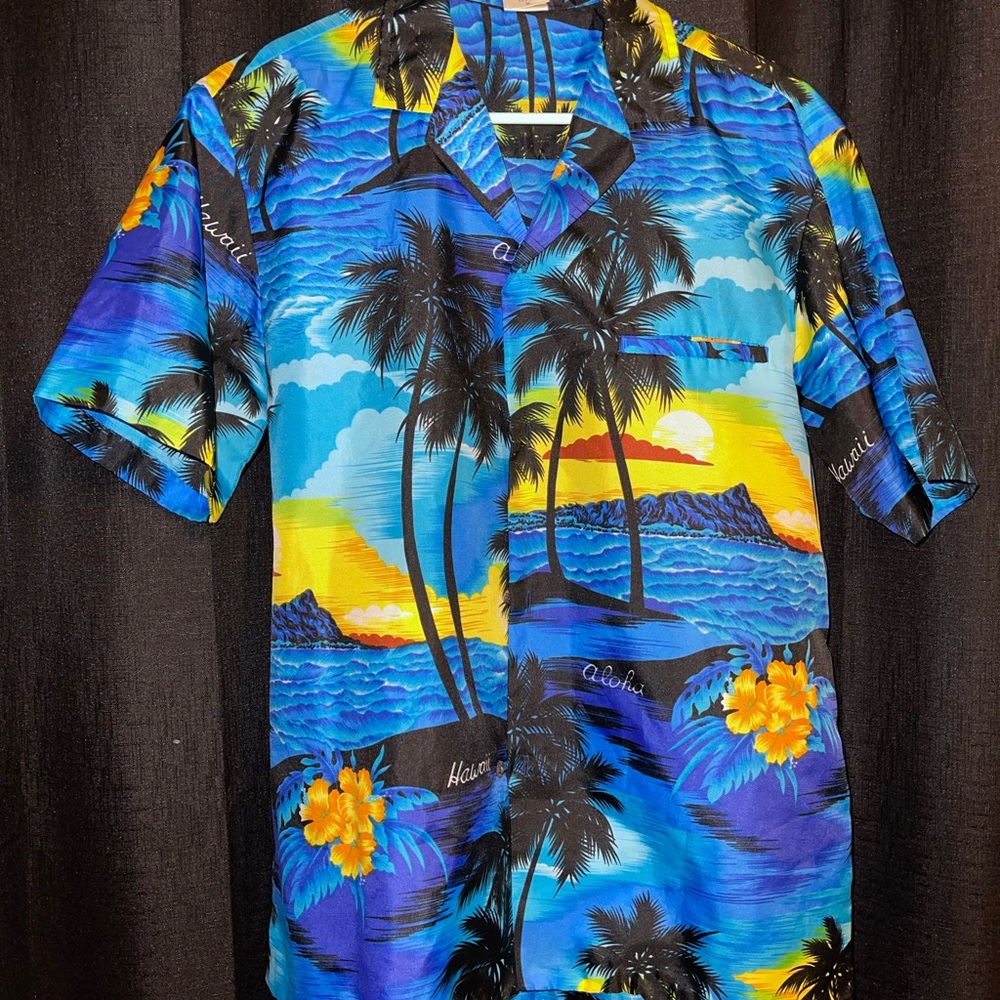 Men’s Hawaiian shirt
